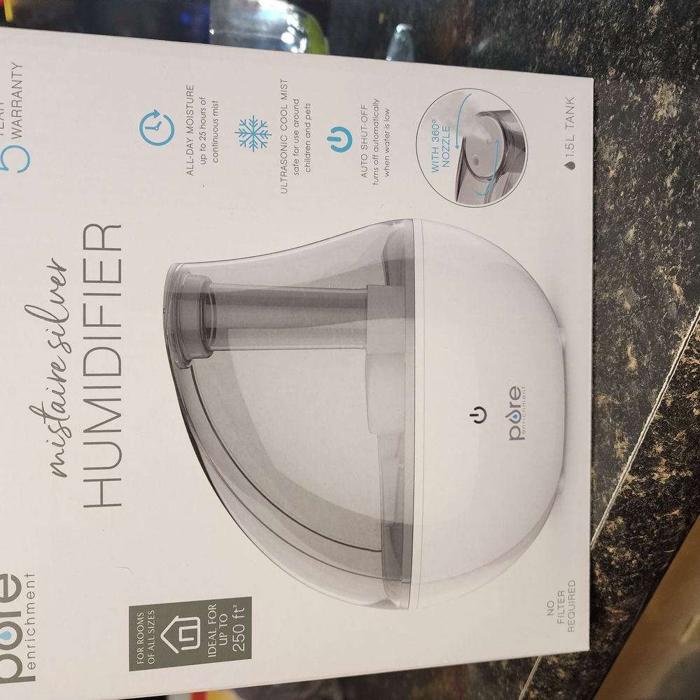 MistAire Silver Humidifier - White